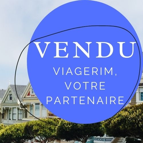 SAINTGILLES Quartier du Châtelain Maison de commerce Rez + 2 étages