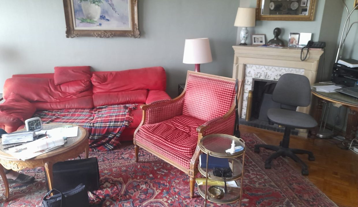 4. Salon