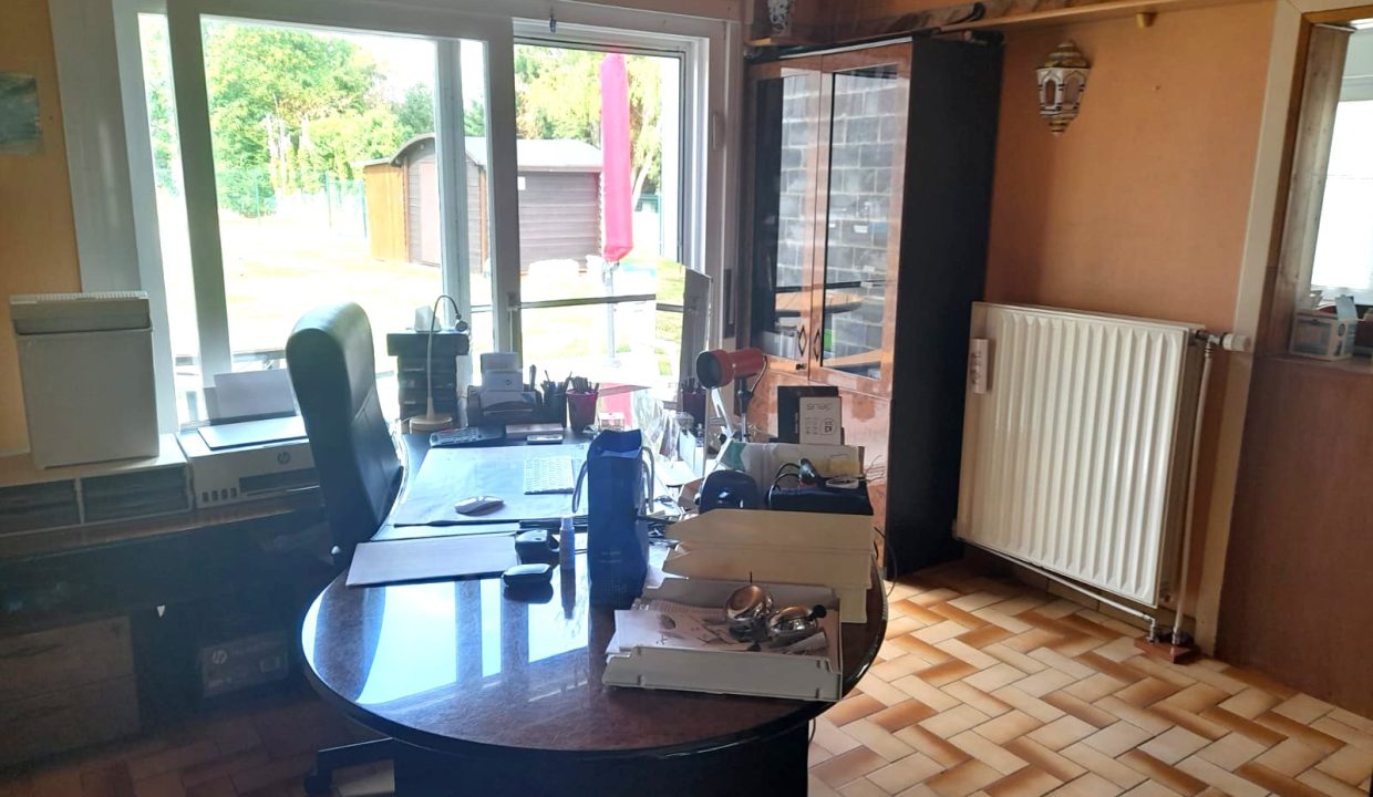 7. Bureau